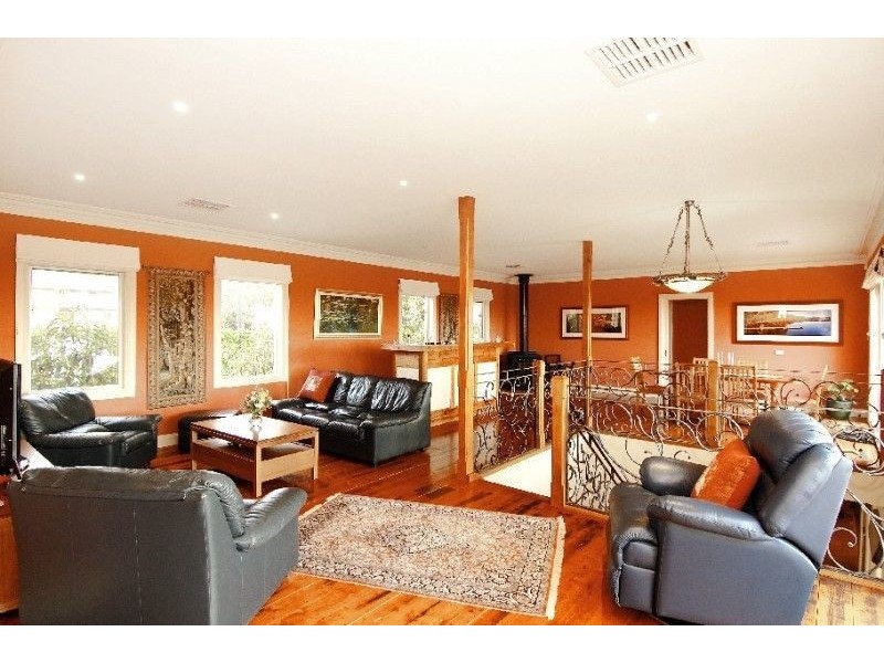 11 Elmie Terrace, Mount Martha VIC 3934