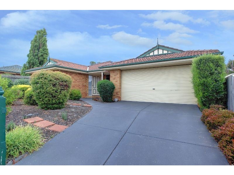 11 Baystone Court, Mount Martha VIC 3934