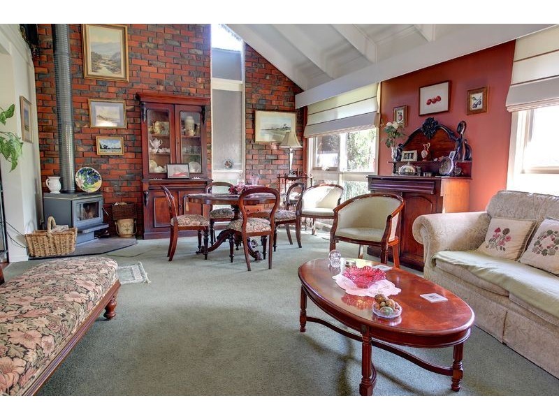 37 Yarrabin Drive, Mount Martha VIC 3934