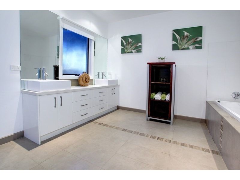 32 Alexandrina Road, Mount Martha VIC 3934