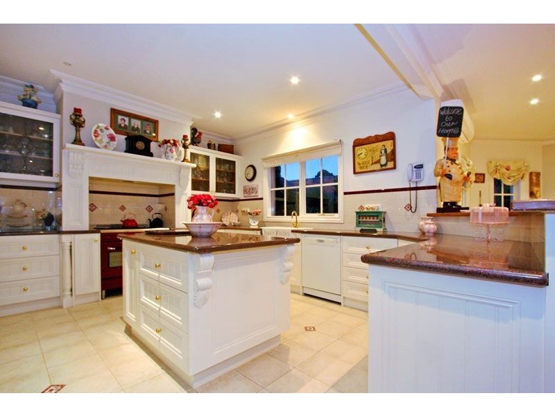 4 Marilla Close, Mount Eliza VIC 3930