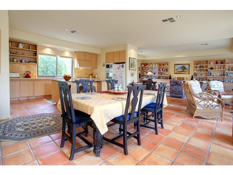 7 Irvine Avenue, Mount Martha VIC 3934