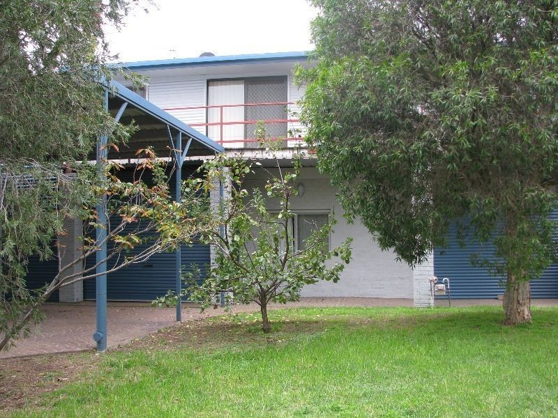 33 Knott Street, Safety Beach VIC 3936