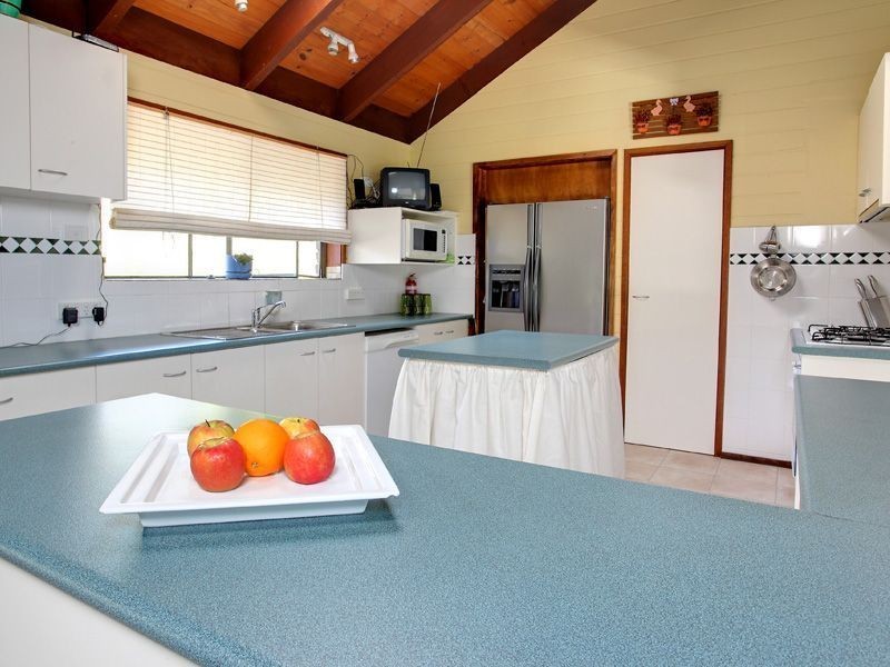 8 Banksia Grove, Mount Martha VIC 3934