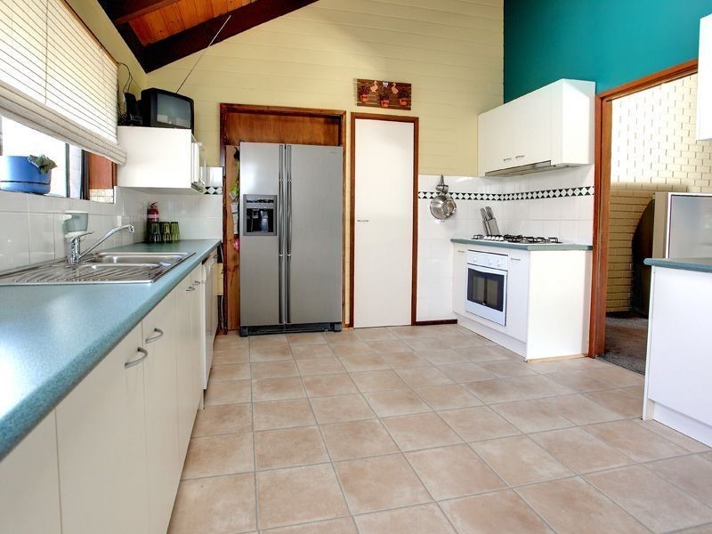 8 Banksia Grove, Mount Martha VIC 3934