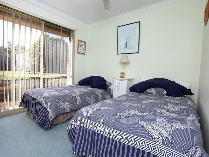 11 Veda Avenue, Mount Martha VIC 3934