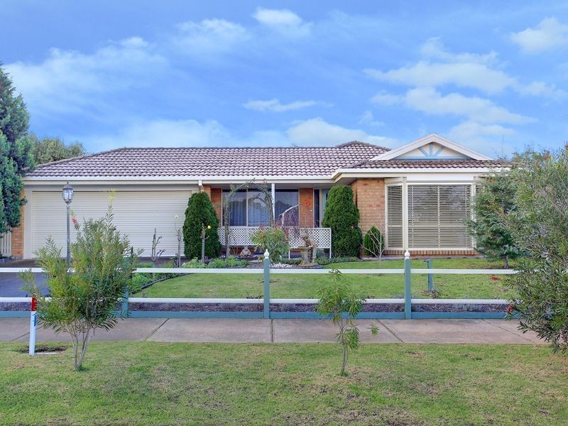 11 Veda Avenue, Mount Martha VIC 3934