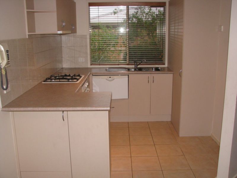 2/17 Naples Street, Mornington VIC 3931