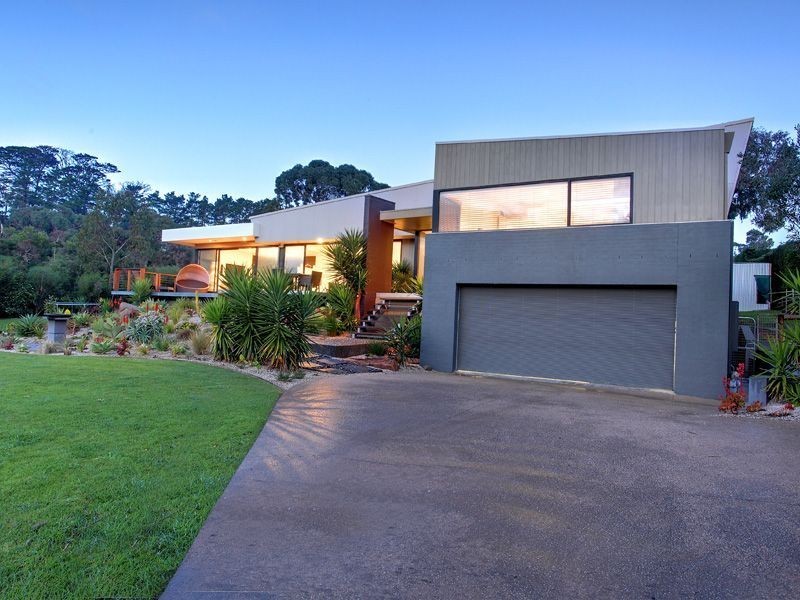 17 Deakin Drive, Mount Martha VIC 3934