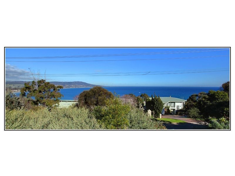 8 Ellerina Road, Mount Martha VIC 3934