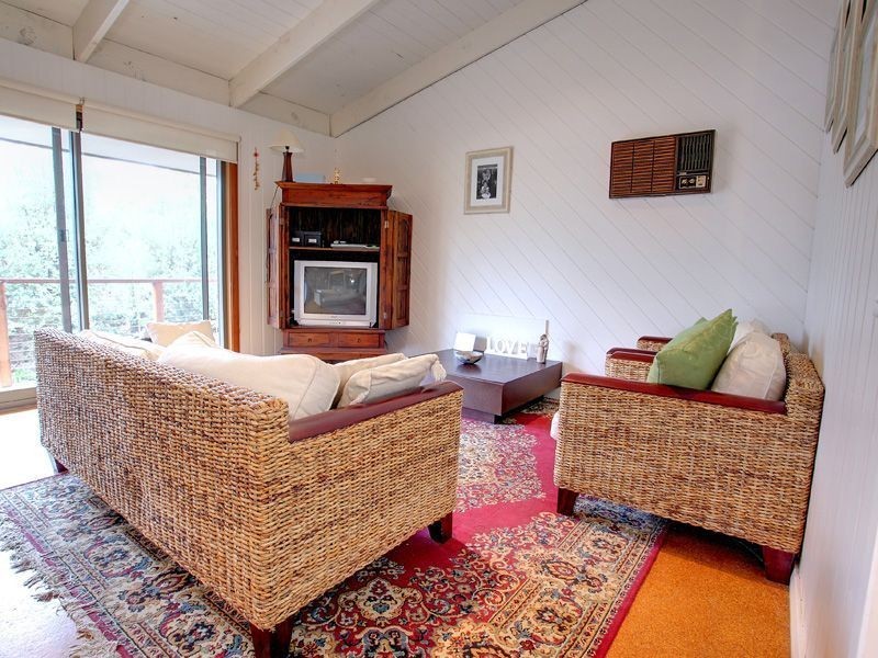 27 Essex Road, Mount Martha VIC 3934