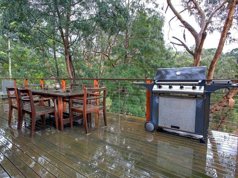 27 Essex Road, Mount Martha VIC 3934