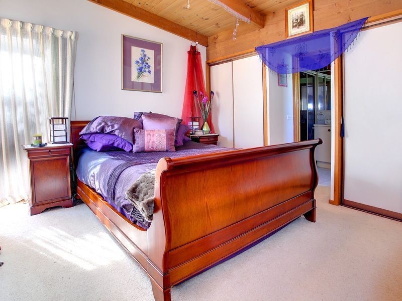 8 Gray Street, Mount Martha VIC 3934