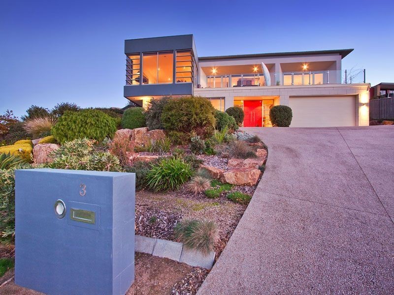 3 Rockleigh Drive, Mount Martha VIC 3934