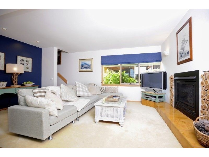 2 Hilton Court, Mount Martha VIC 3934