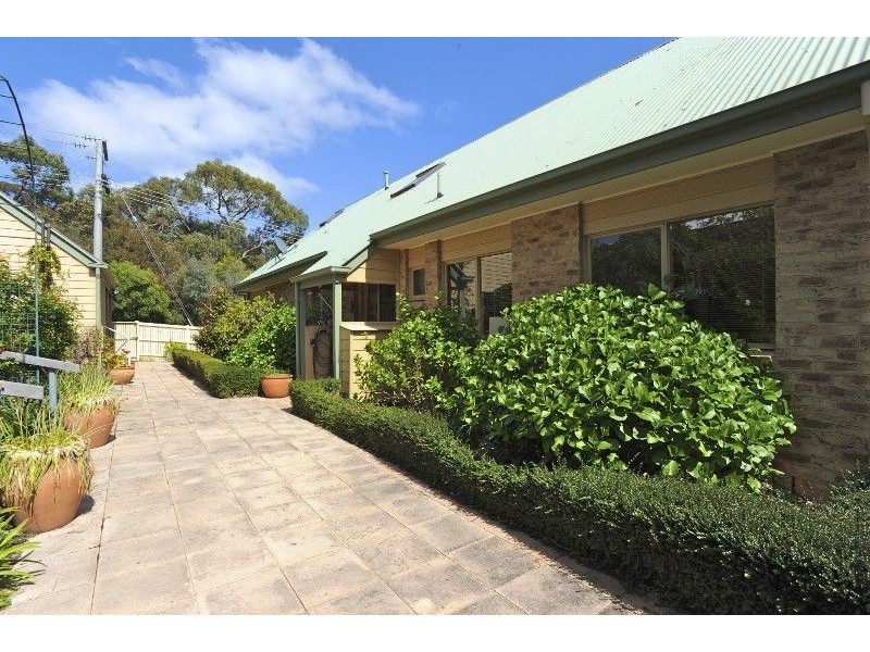 2 Hilton Court, Mount Martha VIC 3934