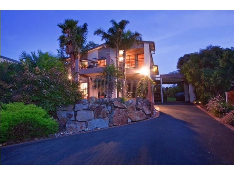 60 Ian Road, Mount Martha VIC 3934