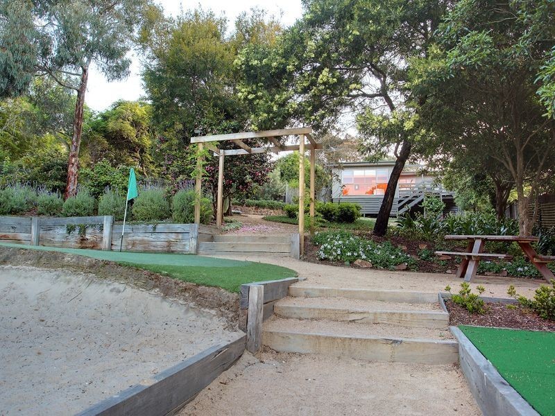 5 McLeod Road, Mount Martha VIC 3934