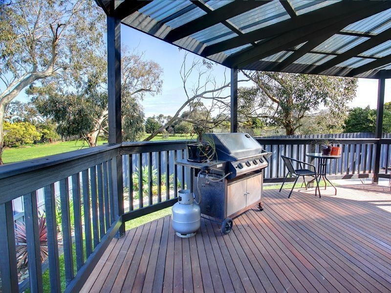 10 Helen Street, Mount Martha VIC 3934