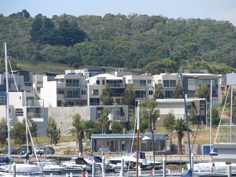 1/126 Rymer Avenue, Safety Beach VIC 3936