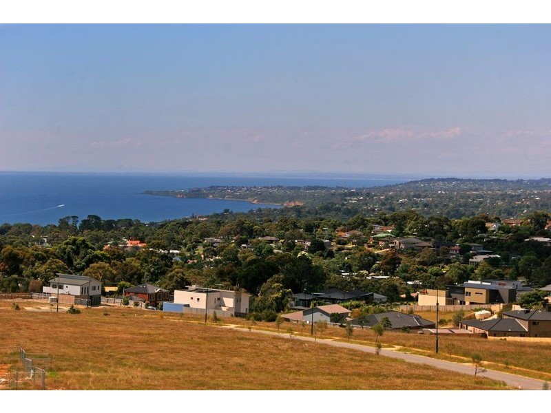 28 Waterview Drive, Mount Martha VIC 3934