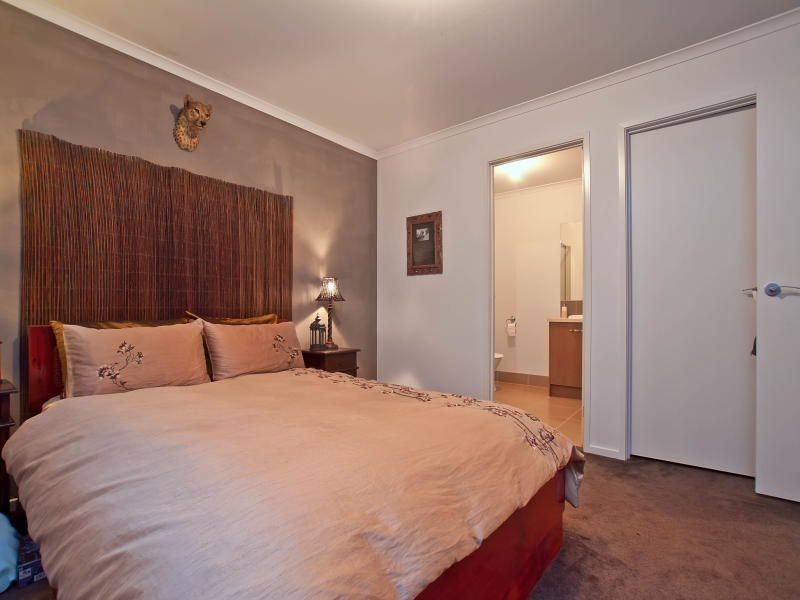 6 Mulberry Drive, Mount Martha VIC 3934