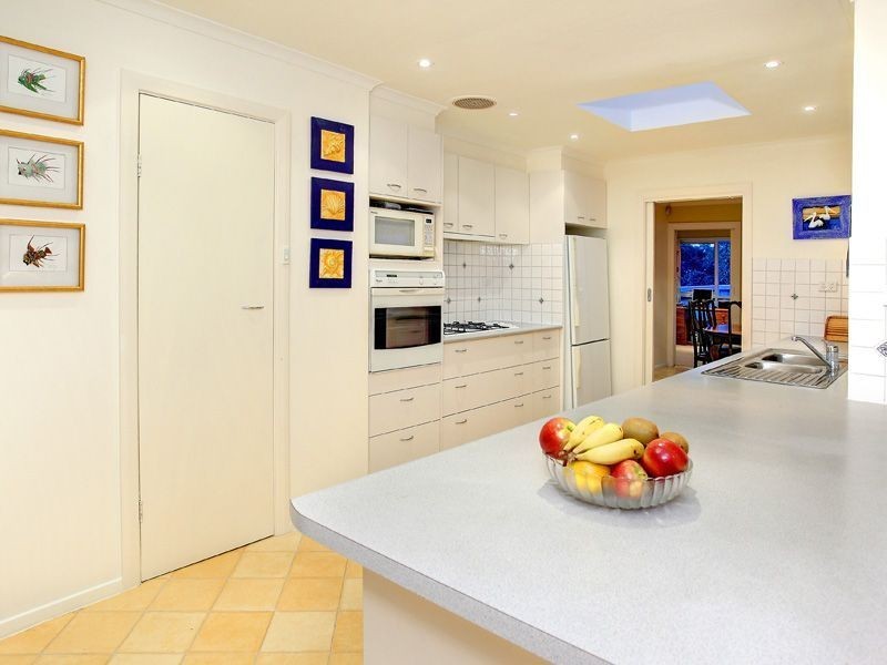 16 Sherwood Crescent, Mount Martha VIC 3934