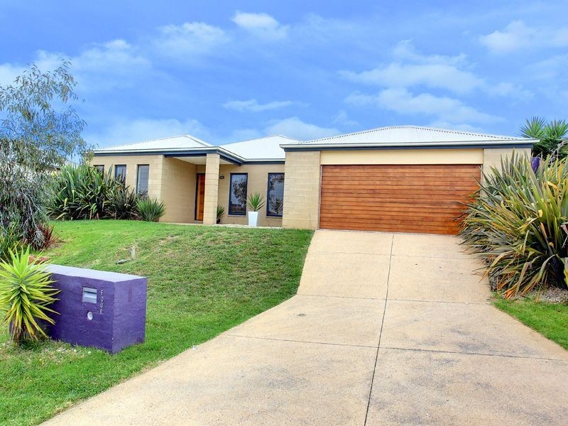 4 Cambridge Court, Mornington VIC 3931