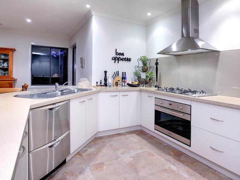 25 Melrose Drive, Mount Martha VIC 3934