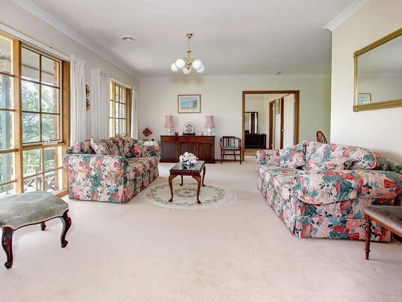 8 Solomons Terrace, Mount Martha VIC 3934