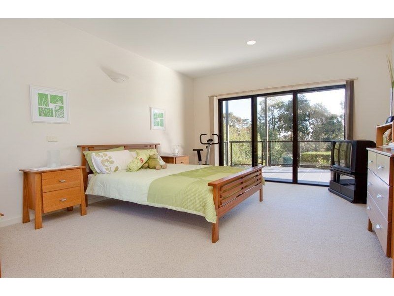 2 Ferne Place, Mount Martha VIC 3934