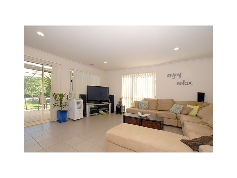 24 Meadow Crest Circuit, Mount Martha VIC 3934