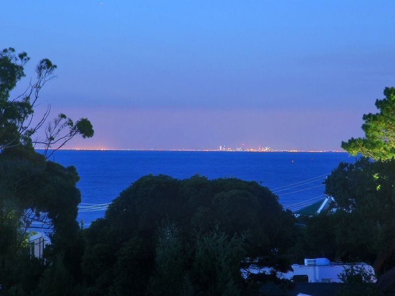 16 Kilburn Grove, Mount Martha VIC 3934