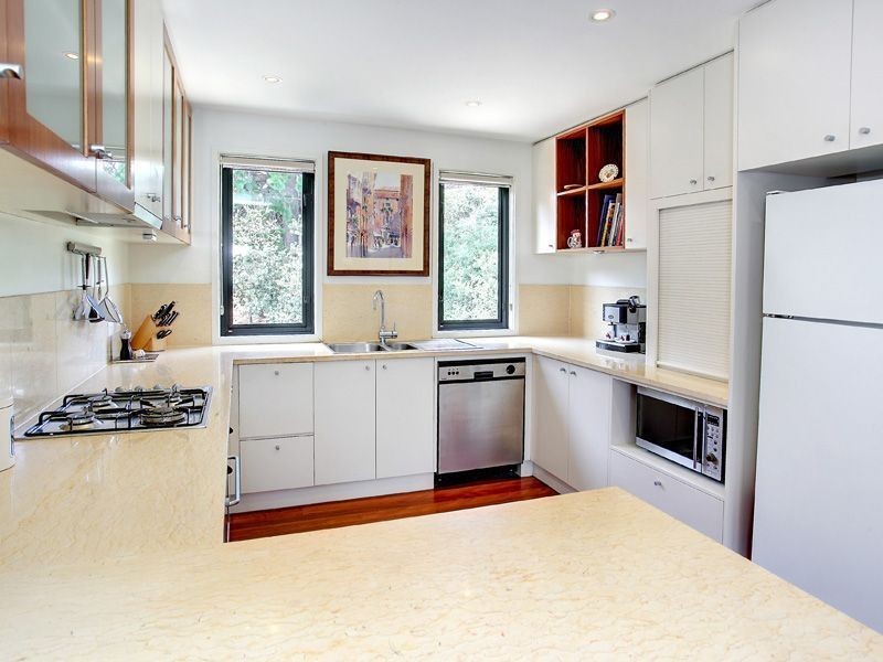 16 Kilburn Grove, Mount Martha VIC 3934