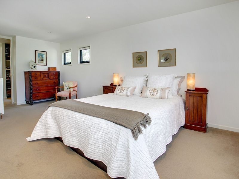 16 Kilburn Grove, Mount Martha VIC 3934