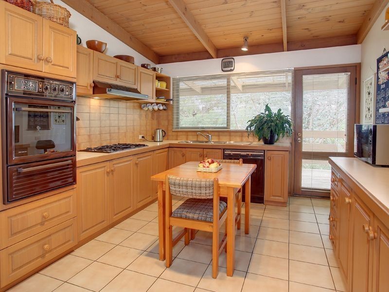 24 Hopetoun Avenue, Mount Martha VIC 3934