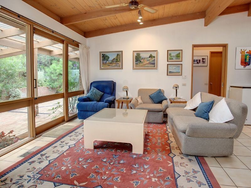 24 Hopetoun Avenue, Mount Martha VIC 3934