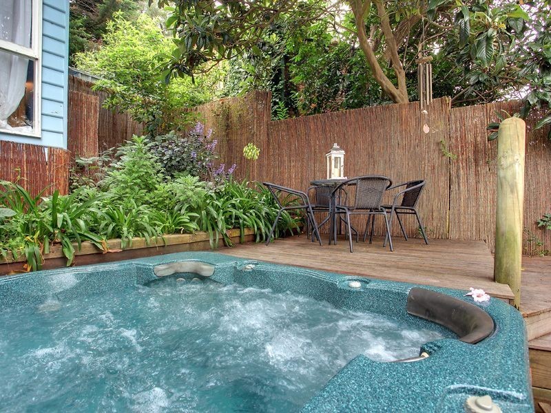 34 Glamorgan Crescent, Mount Martha VIC 3934