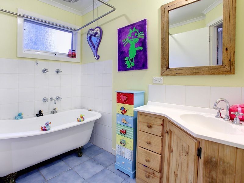 34 Glamorgan Crescent, Mount Martha VIC 3934