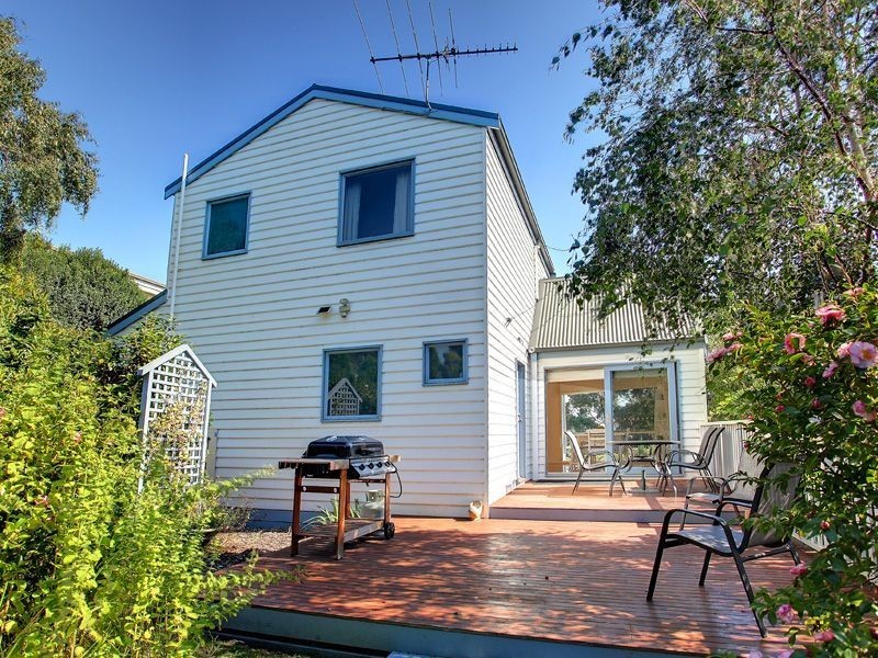 22 Barrow Street, Mount Martha VIC 3934