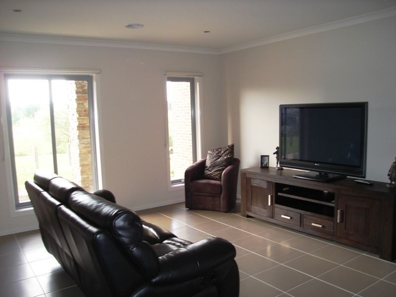 3 Arthur Walk, Mount Martha VIC 3934