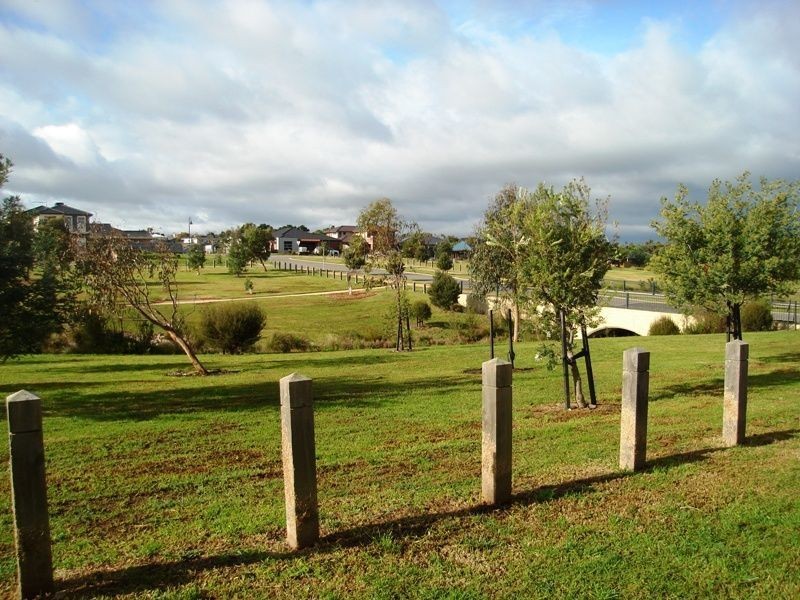 3 Arthur Walk, Mount Martha VIC 3934