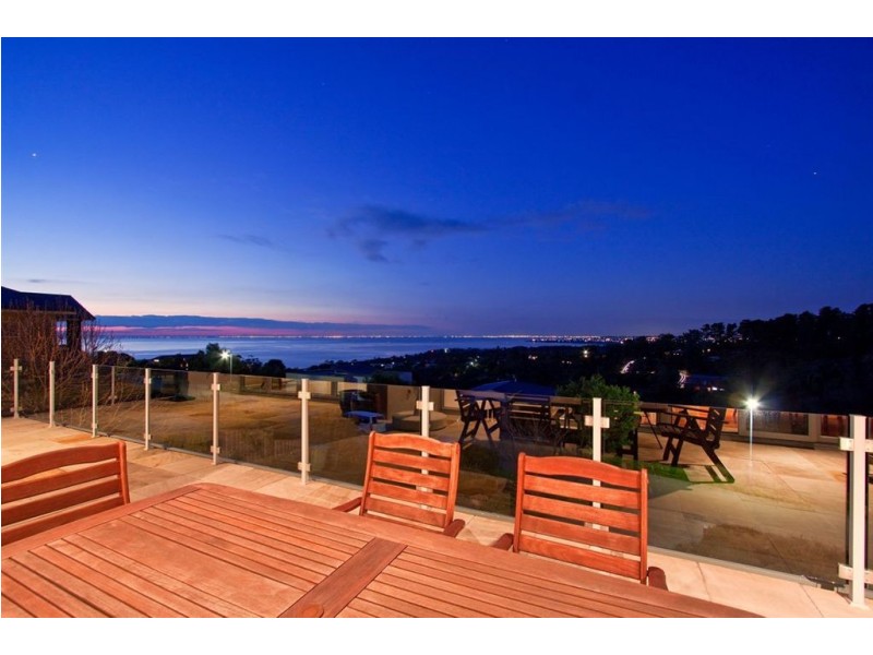 3 Rockleigh Drive, Mount Martha VIC 3934