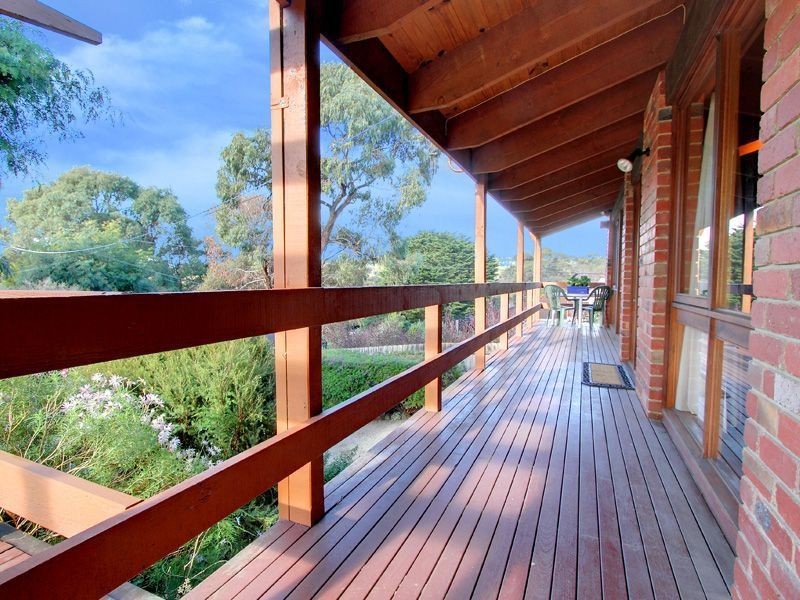 24 Sherwood Crescent, Mount Martha VIC 3934