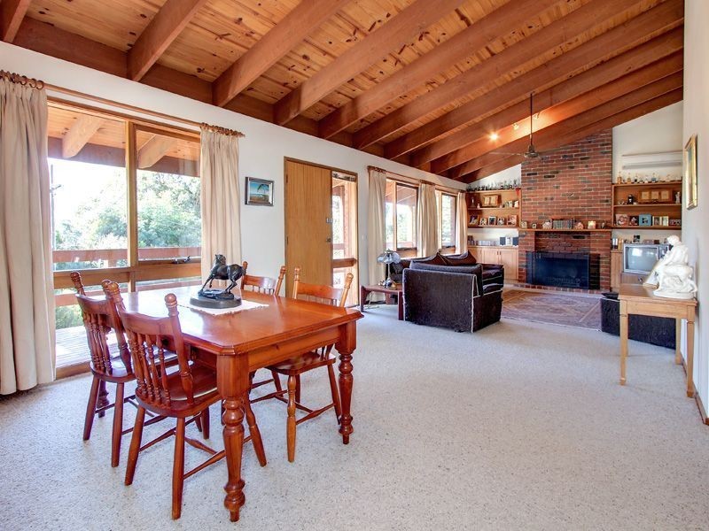 24 Sherwood Crescent, Mount Martha VIC 3934