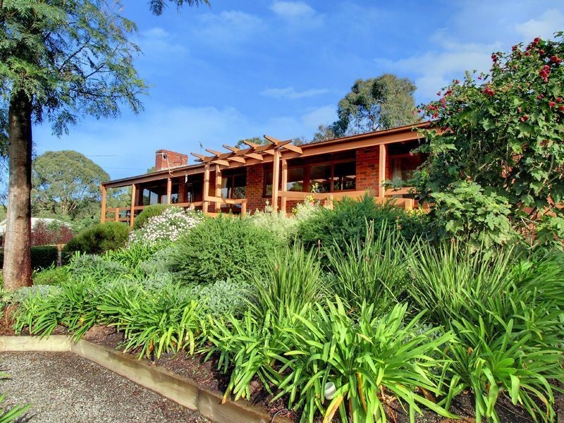 24 Sherwood Crescent, Mount Martha VIC 3934