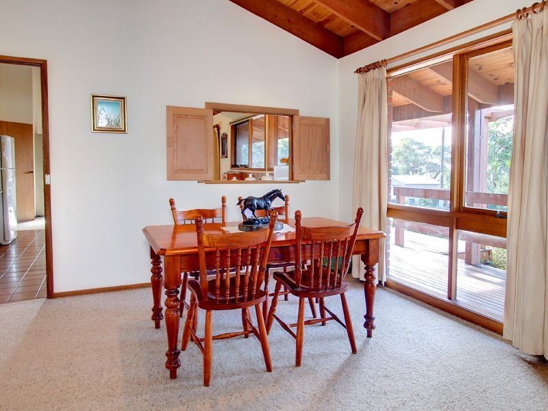 24 Sherwood Crescent, Mount Martha VIC 3934