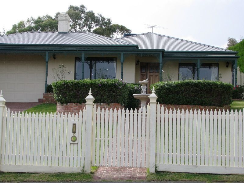 15 Silkhorn Crescent, Mount Martha VIC 3934