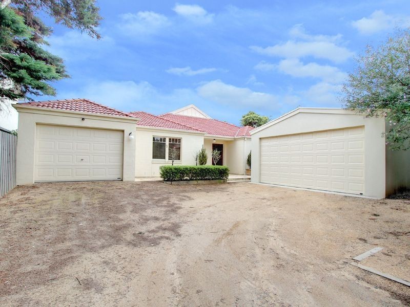 9 Hinkler Street, Mount Martha VIC 3934