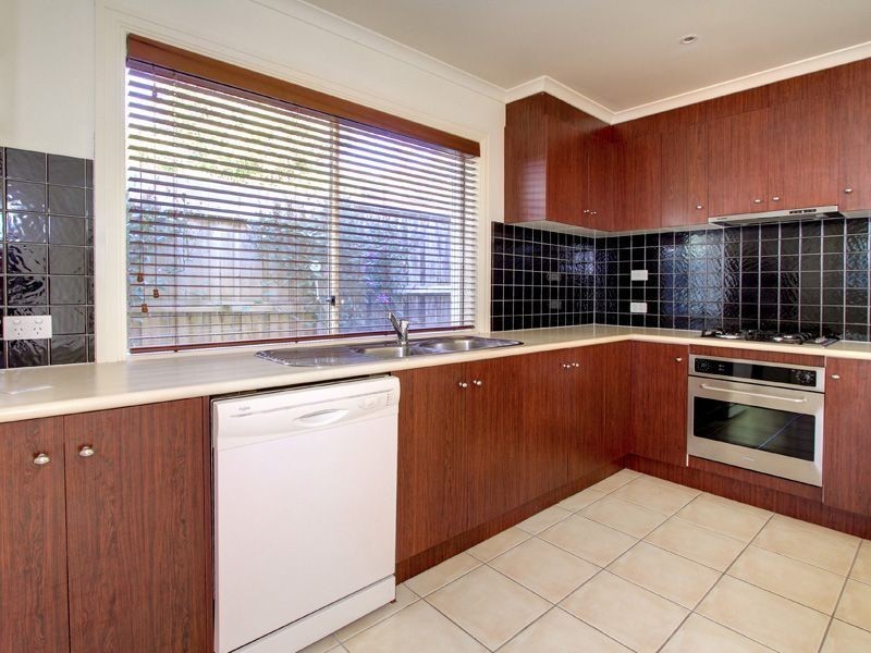 9 Hinkler Street, Mount Martha VIC 3934